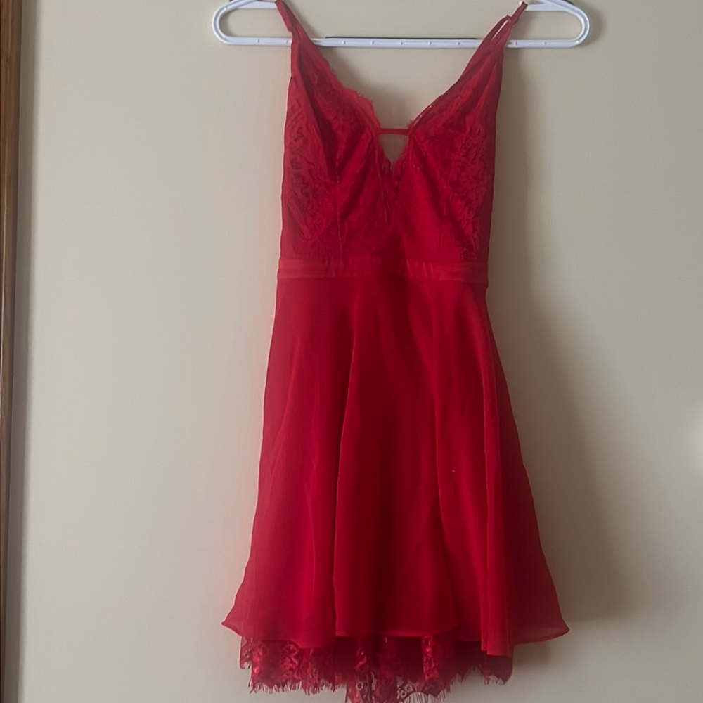 Bebe, Size- 2 ,Color-Red